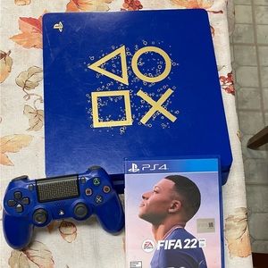 PS4 console 1 controller and video games